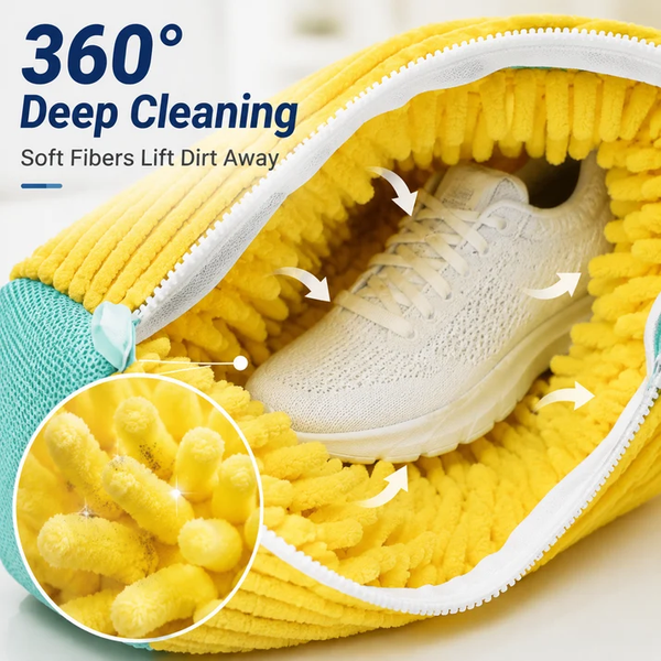 Shoe washing bag with secure zipper